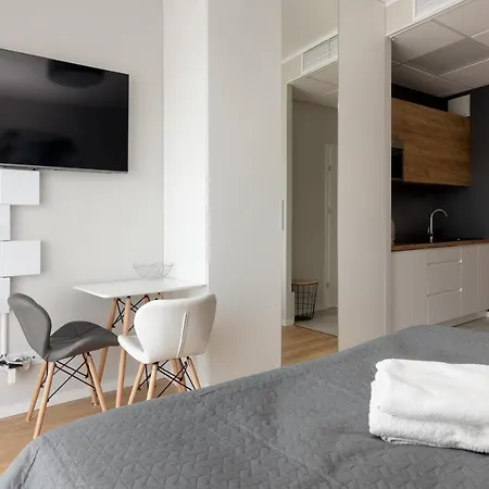 Διαμέρισμα Wola Chic Silver By Bookinghost *