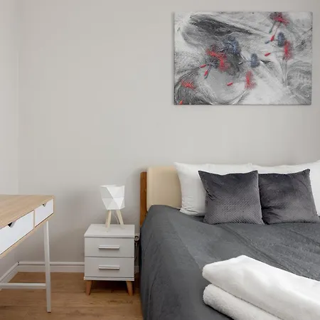 Appartement Wola Chic Silver By Bookinghost Warschau