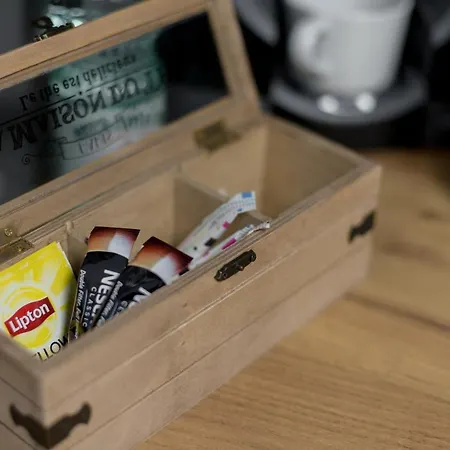 Wola Chic Silver By Bookinghost アパート