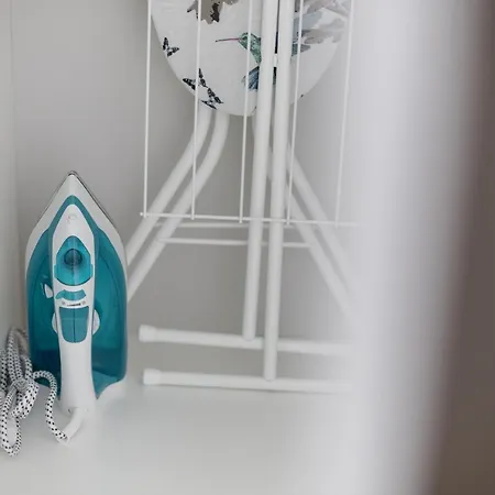 Wola Chic Silver By Bookinghost ワルシャワ