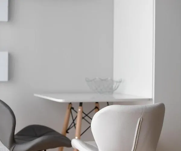 Wola Chic Silver By Bookinghost Lejlighed *