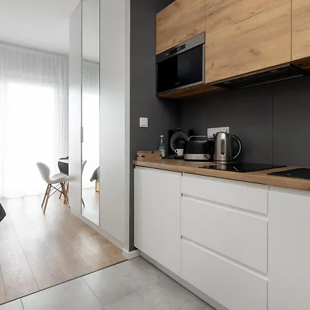 Wola Chic Silver By Bookinghost